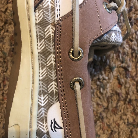Women’s Size 6 Sperry Boat Shoes - Picture 4 of 4